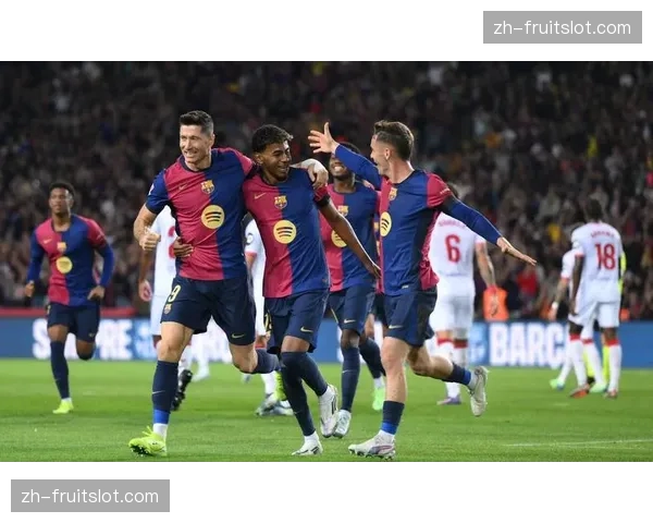 西甲冠军之争白热化 巴萨主场优势或成决定性因素 西甲冠军之争白热化 巴萨主场优势或成决定性因素