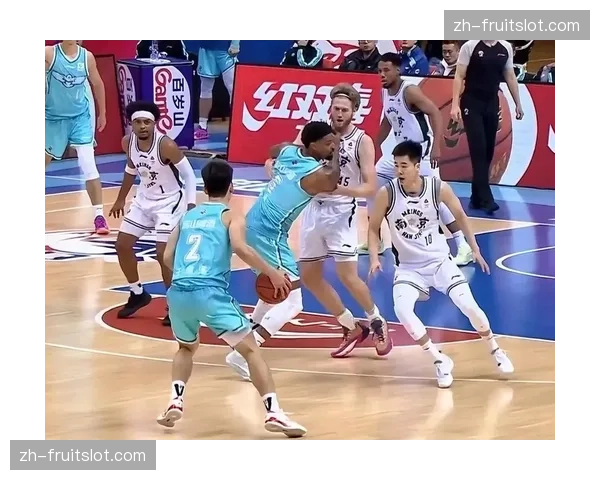 青岛力克同曦巩固前八排名 双外援合砍40分主导比赛 青岛力克同曦巩固前八排名 双外援合砍40分主导比赛